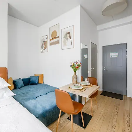 Stylish Near Old Town Apartamento