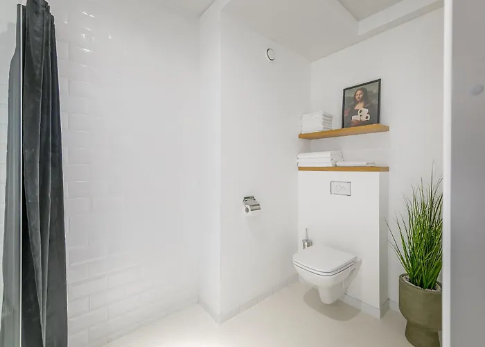 Apartment Stylish Near Old Town *